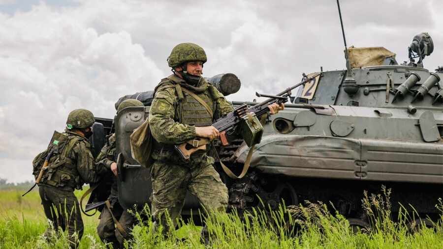 Победа не за горами: боевики ВС Украины массово сдаются в плен на Донбассе