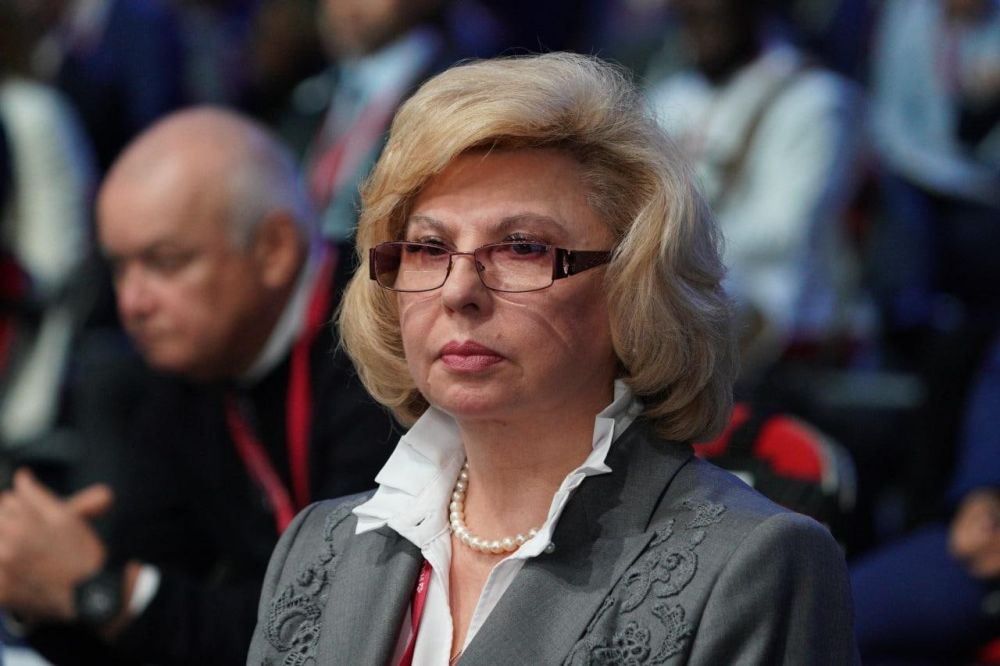 Российский Красный Крест и омбудсмен по правам человека в РФ Татьяна Москалькова помогли беженке из Мариуполя с четырьмя детьми и племянницей воссоединиться с родителями, которых эвакуировали в Приморье