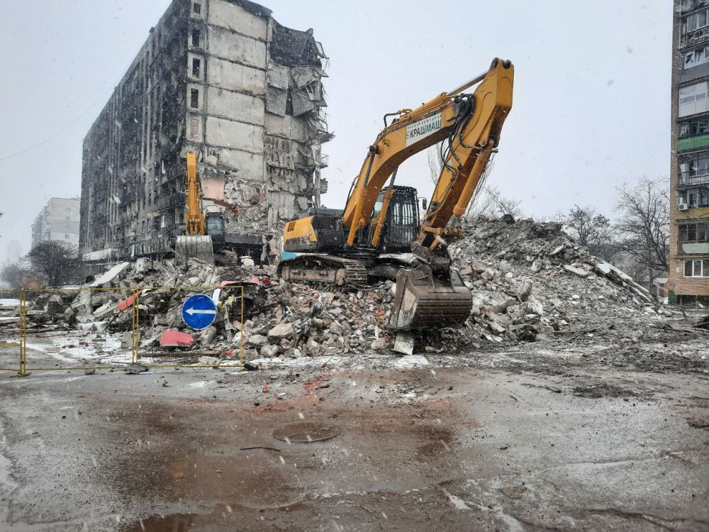 Борис Рожин: По заявлению руководство города все аварийные дома будут в Мариуполе снесены до конца года