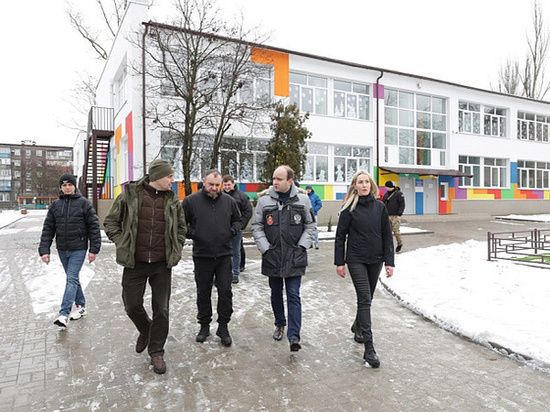 �������� ������� ���������� ��������� ������ � �������������� ��������� � ��� ������� � ����� �����