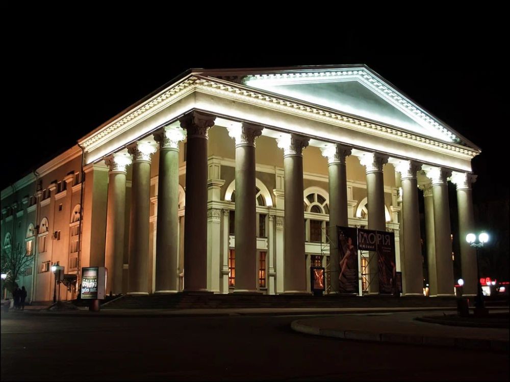 Коллективы Донбасса представят порядка 40 показов в ближайший месяц в рамках программы "Большие гастроли"