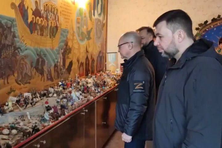 Врио Главы ДНР Денис Пушилин совместно с замруководителя Администрации Президента Сергеем Кириенко посетили восстановленный Свято-Никольский храм в Мариуполе