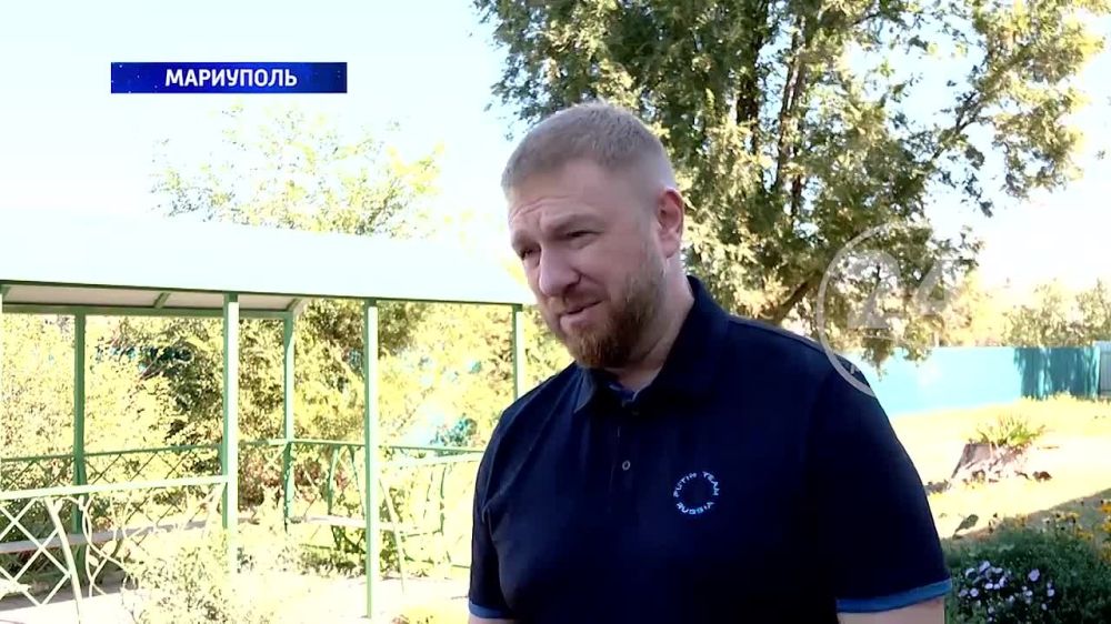 Музыкальные инструменты из Санкт-Петербурга доставили в мариупольские школы искусств