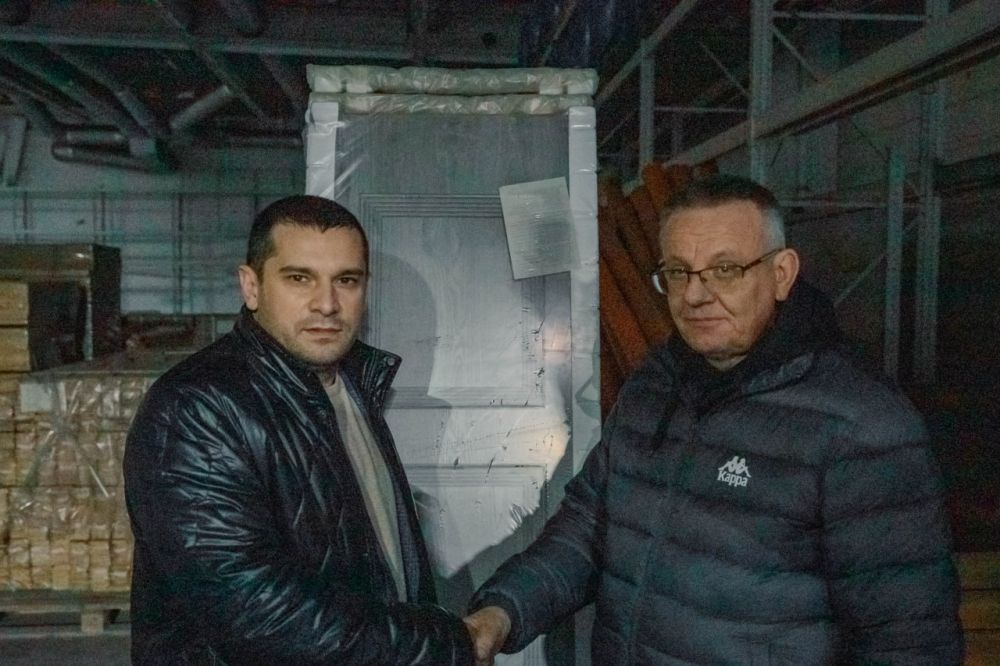 Олег Моргун: Крымчане привезли гуманитарную помощь для восстановления жилья мариупольцев