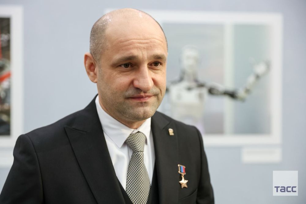 � ��������� �������� �������� ����������, ������� �������� ��� �����, � 12 �����