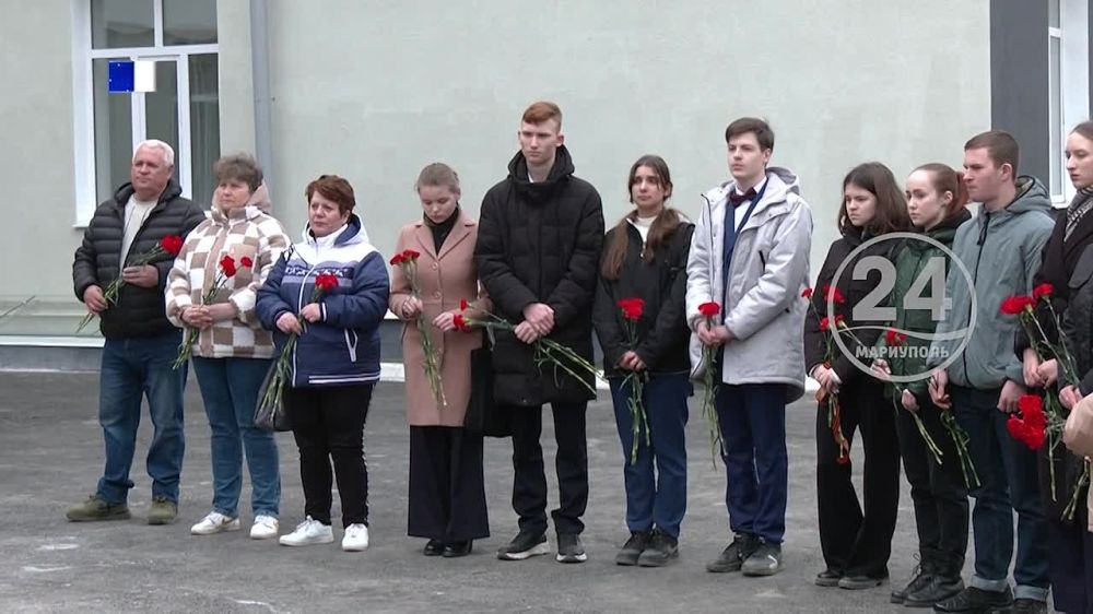 Открытие памятной доски на ОШ№4