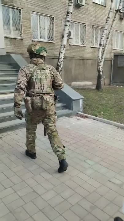          . ,     