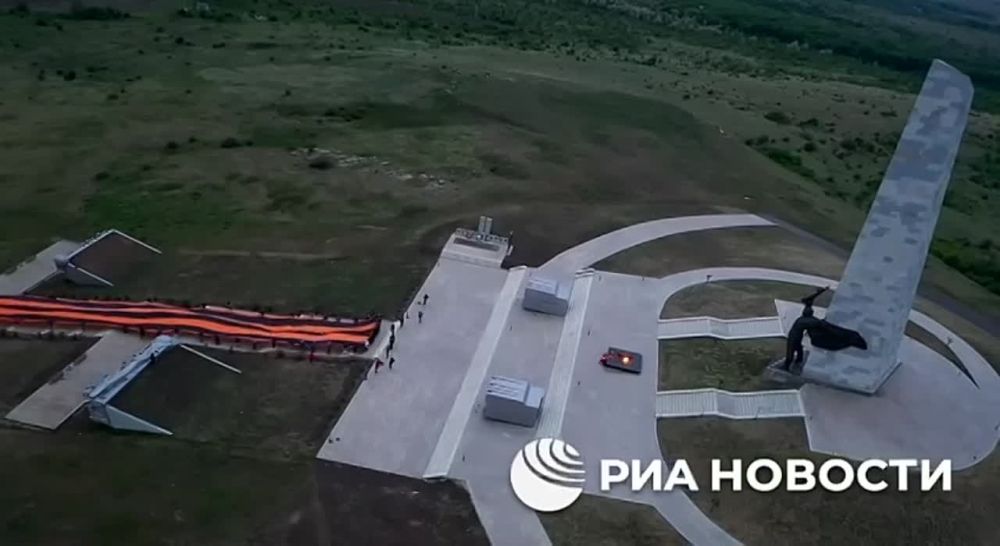 ������������ ����� ������ 300 ������ ���������� �� ������������ ��������� ����-������ � ���