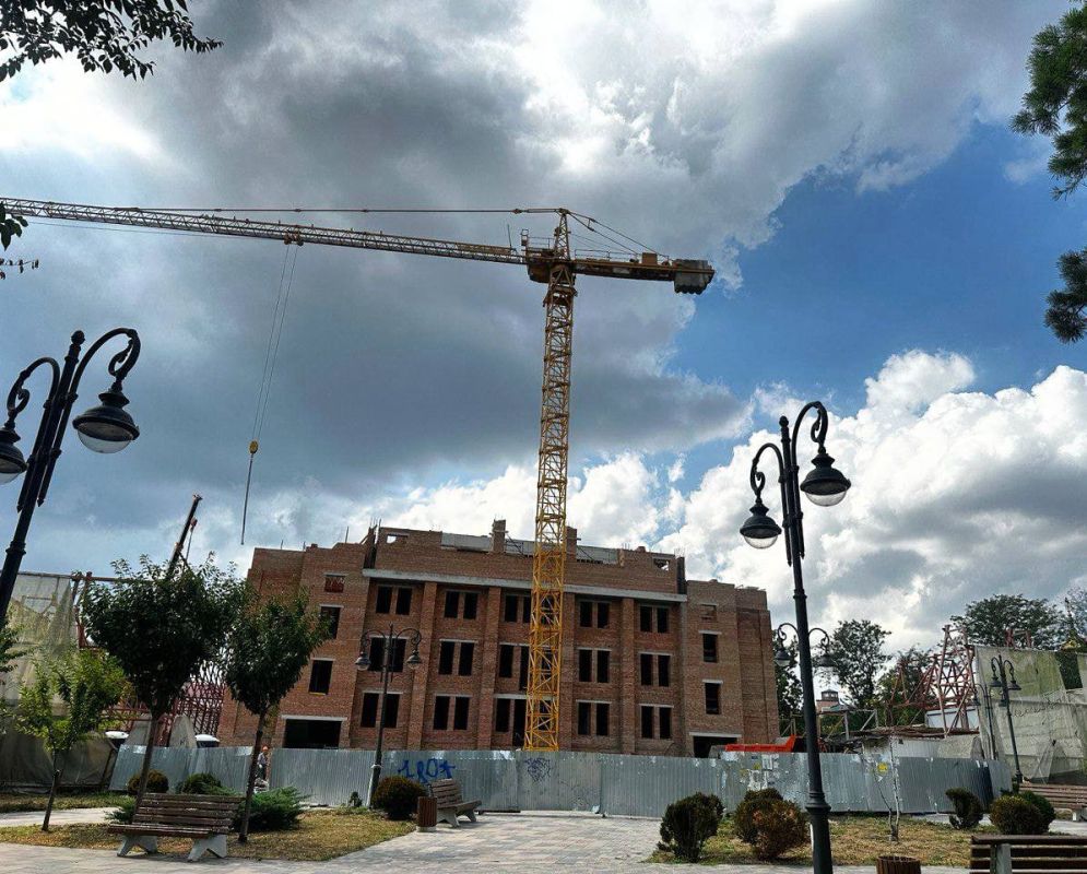 ��������� ������: ������������� ��������� ��������� ��������� ������ � �������������� 42 ������� ���������, ��� 20 - ��������� � ������