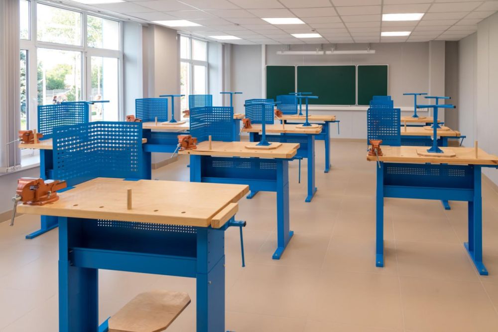 Марат Хуснуллин: В новых регионах к новому учебному году восстановлены ещё 151 школа, вузы и колледжи