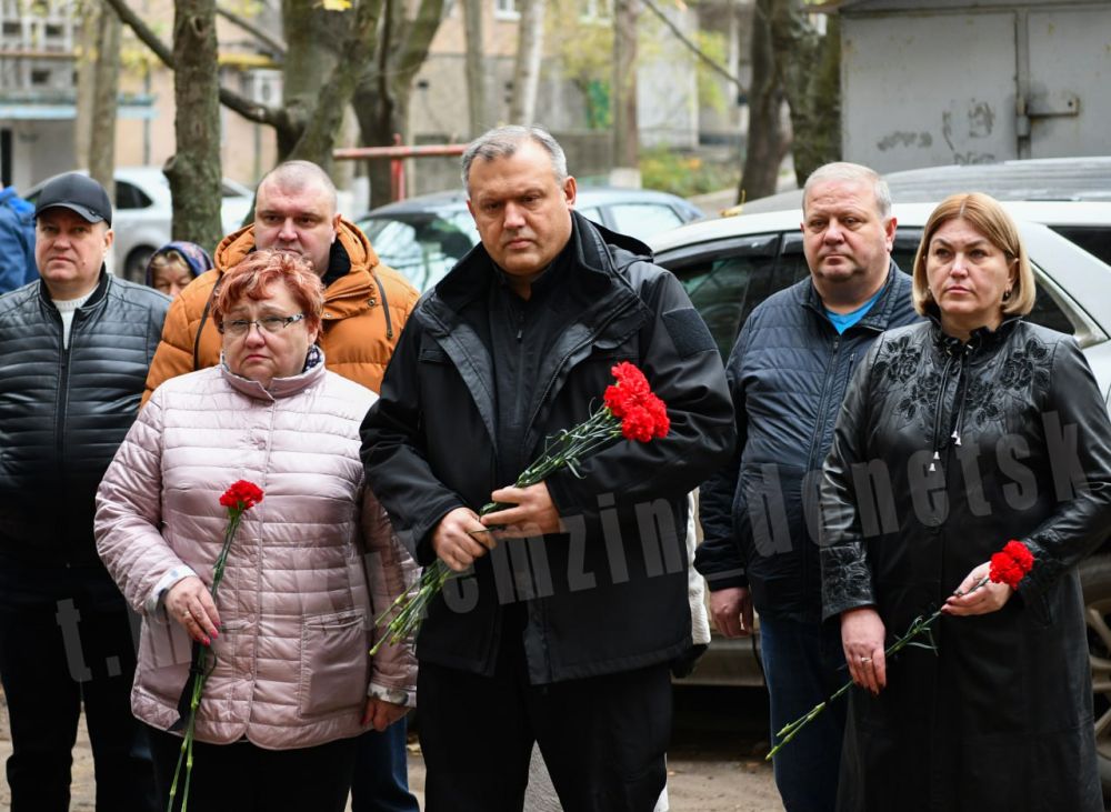 Алексей Кулемзин: Совместно с фондом «Защитники Отечества» открыли памятную доску нашему земляку Бондаренко Роману Алексеевичу
