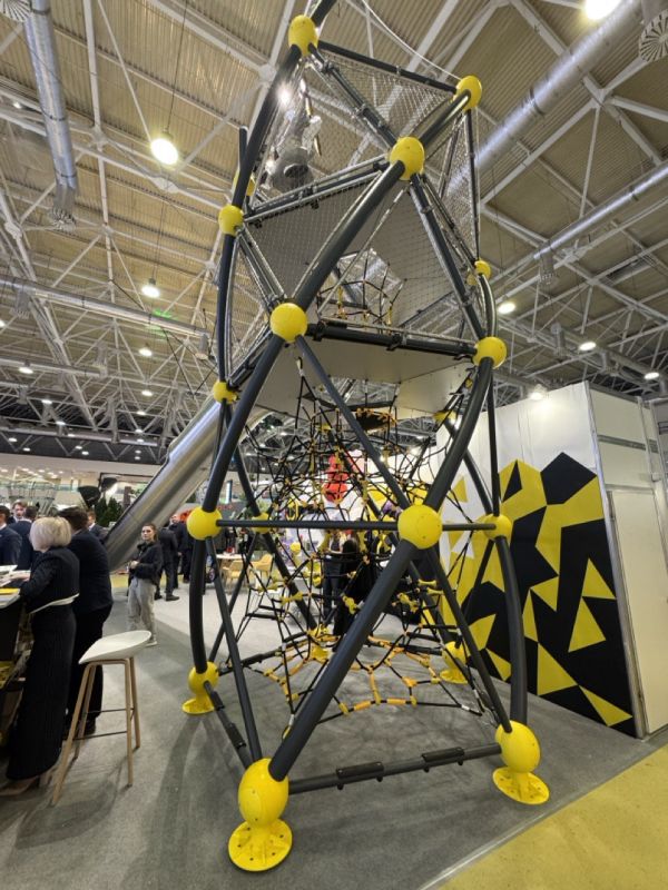 Олег Моргун: Во главе с председателем Ассоциации «Совет муниципальных образований ДНР», главой городского округа Донецк Алексеем Кулемзиным, посетил V Международную выставку-конференцию ParkSeason Expo