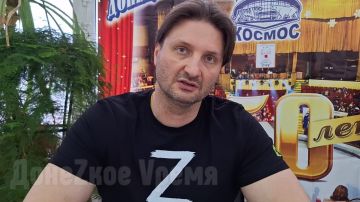  40     :   100     