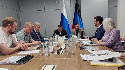 Денис Пушилин: В столице ДНР появятся современные высотки с благоустроенной прилегающей территорией, а также будет организовано собственное производство аэрозольной продукции