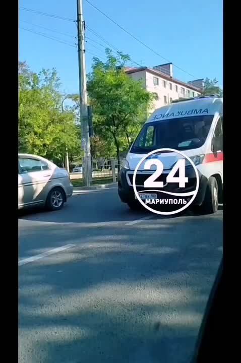 ,  8:00   .,      