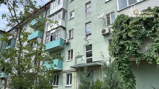        1962  