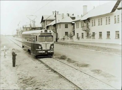 :       1933 