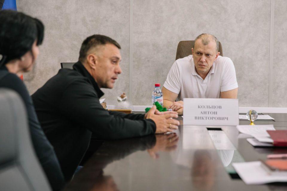 Антон Кольцов: Ответил на вопросы жителей Жовтневого района