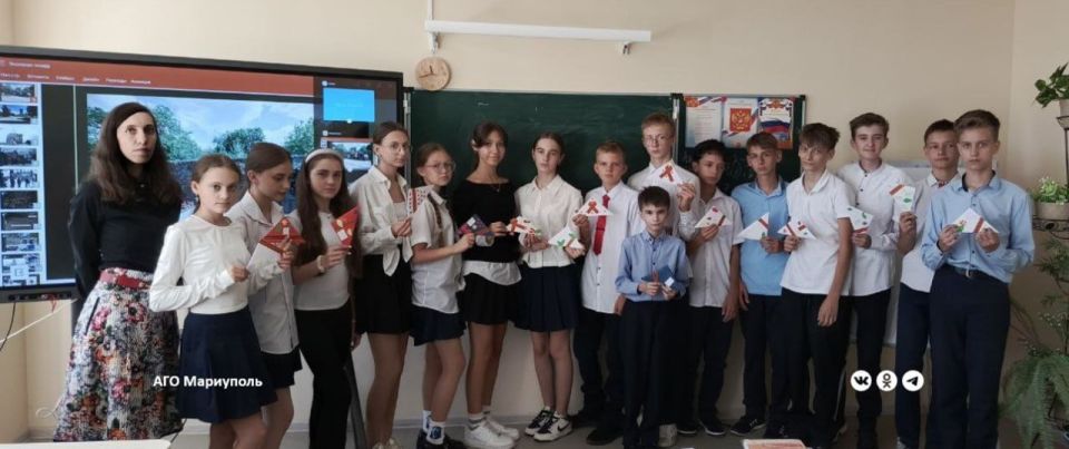 Мариупольские подростки почтили память жертв фашизма