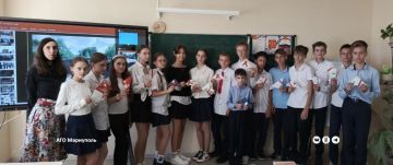 Мариупольские подростки почтили память жертв фашизма