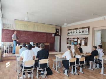 Денис Пушилин: Три педагога в этом году уже приступили к работе в сельских школах Республики по президентской программе «Земский учитель»