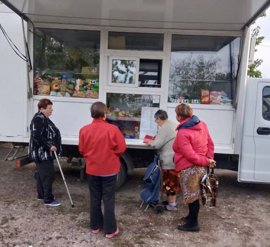 С 17 по 19 сентября 2025 года осуществлена выездная торговля с использованием автомагазинов в населенных пунктах городских округов Горловка, Мариуполь, Харцызск на территории г. Авдеевка, также Волновахского, Володарского...