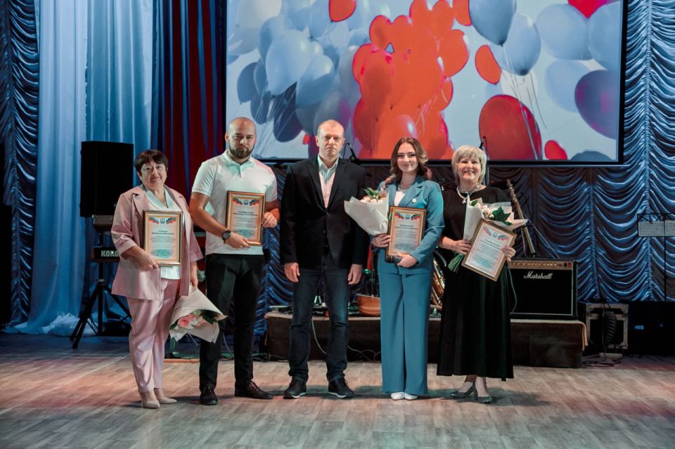 Антон Кольцов: Поздравил сартанцев с 245-летием со дня основания посёлка