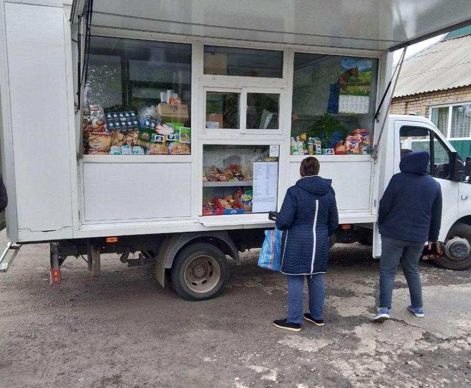 С 1 по 3 октября 2025 года осуществлена выездная торговля с использованием автомагазинов в населенных пунктах городских округов Донецк, Докучаевск, Горловка, Мариуполь, на территории г