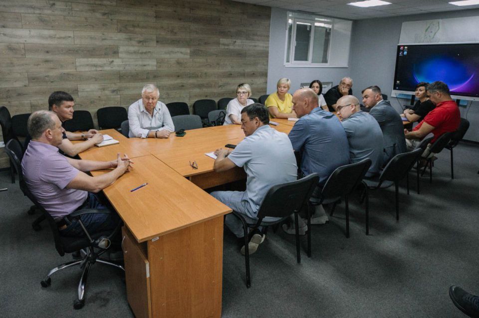 Антон Кольцов: Формирование муниципального жилищного фонда и порядок распределения компенсационного жилья стали основной темой встречи с представителями общественности и депутатами городского совета