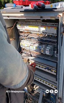 Мариупольские энергетики продолжили техобслуживание шкафов управления освещением