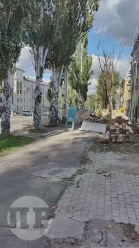 В дополнение к предыдущему сообщению: как выглядит сейчас ул. Артёма, которая вошла в проект будущей застройки