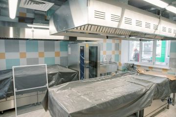 Антон Кольцов: Продолжаем восстановление городских объектов образования