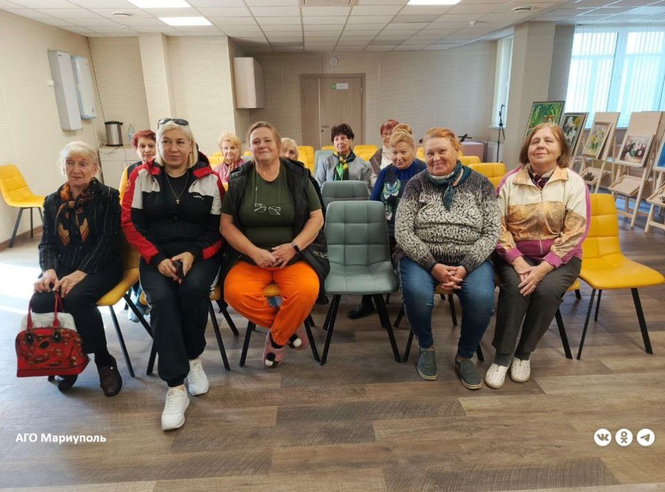 Пожилые мариупольцы вспомнили самые яркие роли Армена Джигарханяна