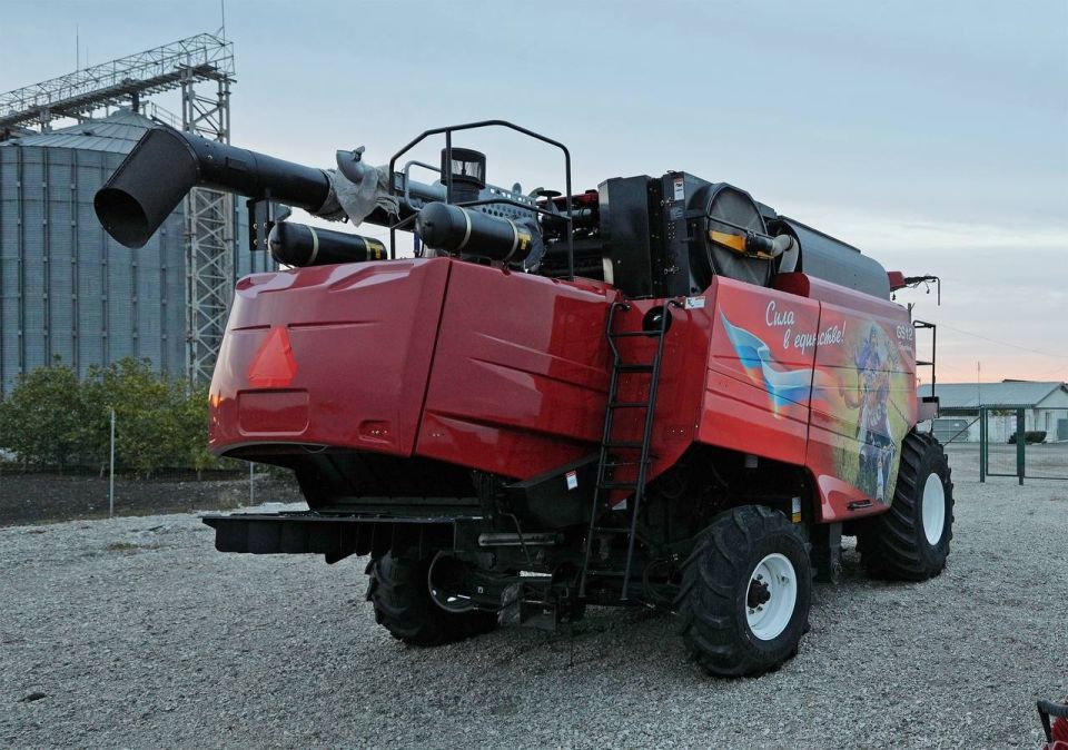     ,      ,        GS12  