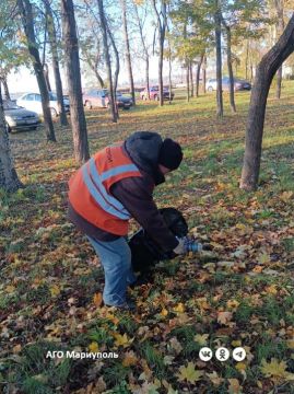В Мариуполе продолжаются сезонные работы по благоустройству парков и скверов