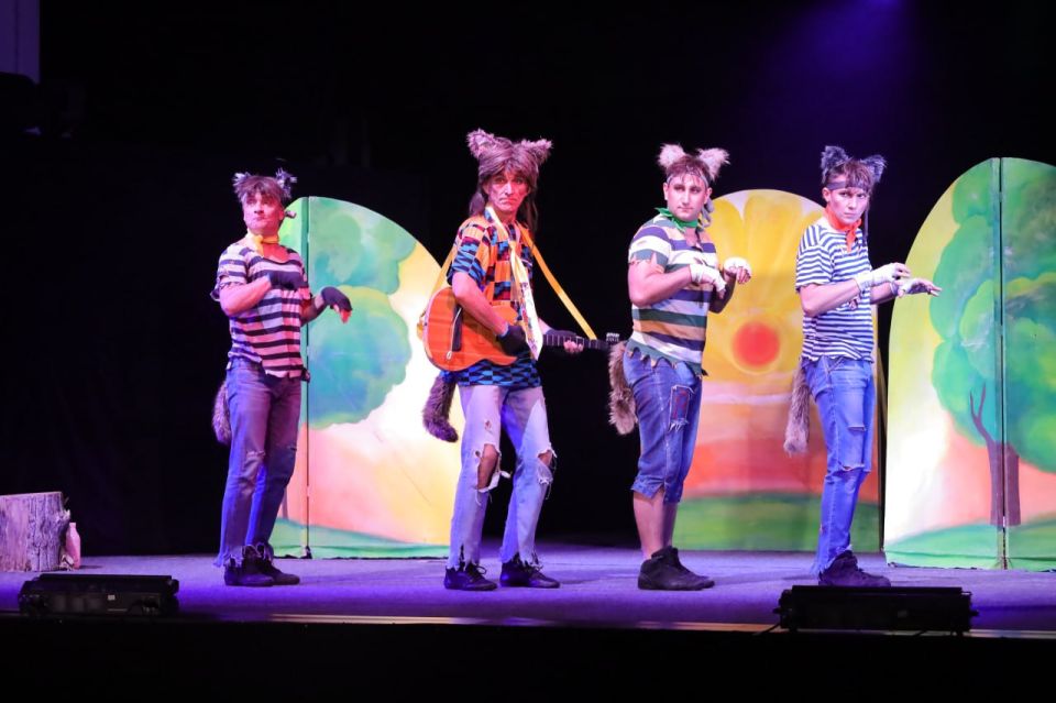 День отца в Мариупольском театре