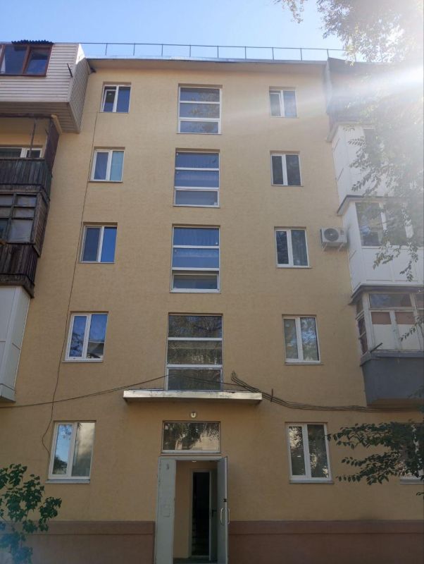 При участии ФАУ «РосКапСтрой» ведется восстановление жилых домов на проспекте Металлургов и улице Цыбулько