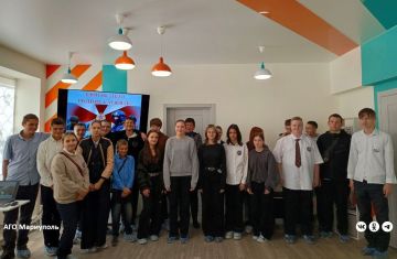 Мариупольским школьникам рассказали о важности военной службы