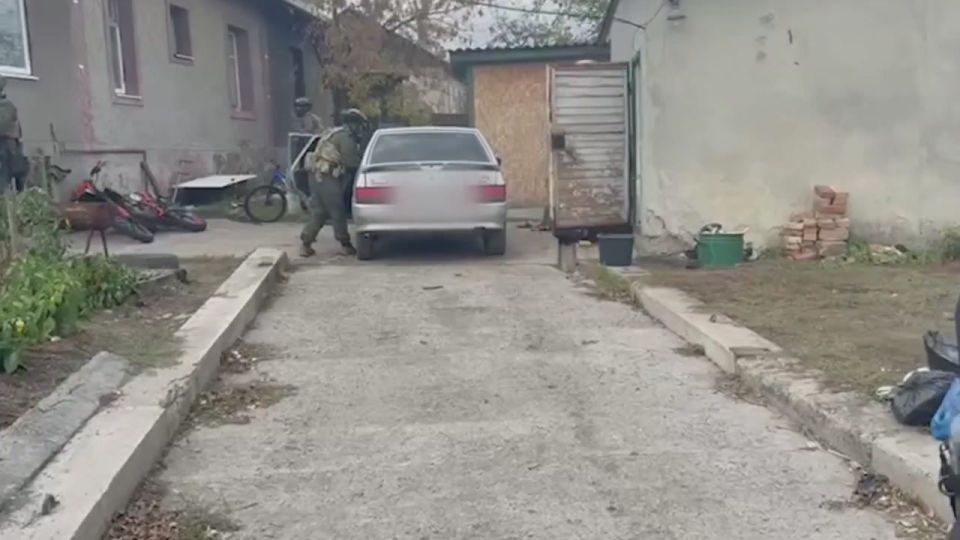 Взорвавшего банкомат рецидивиста задержали при содействии Росгвардии в ДНР