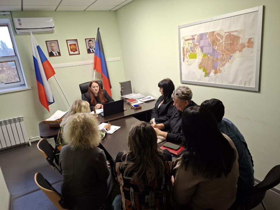 Состоялась встреча первого заместителя руководителя Управы Ильичевского внутригородского района города Мариуполь Соломиной Татьяны с сотрудниками