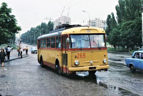 Мариупольтранс: История электротранспорта в Мариуполе начиналась с модели koda 9Тр
