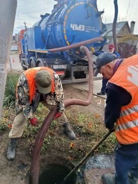 Представители ГУП ДНР "Вода Донбасса" оперативно реагируют на обращения граждан