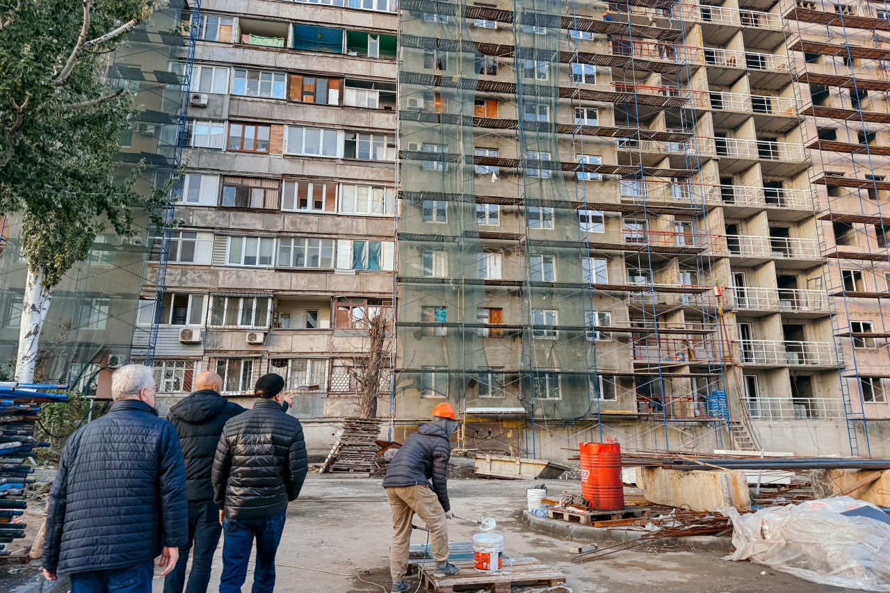 Рабочий объезд делегации из Санкт-Петербурга в Мариуполе продолжается