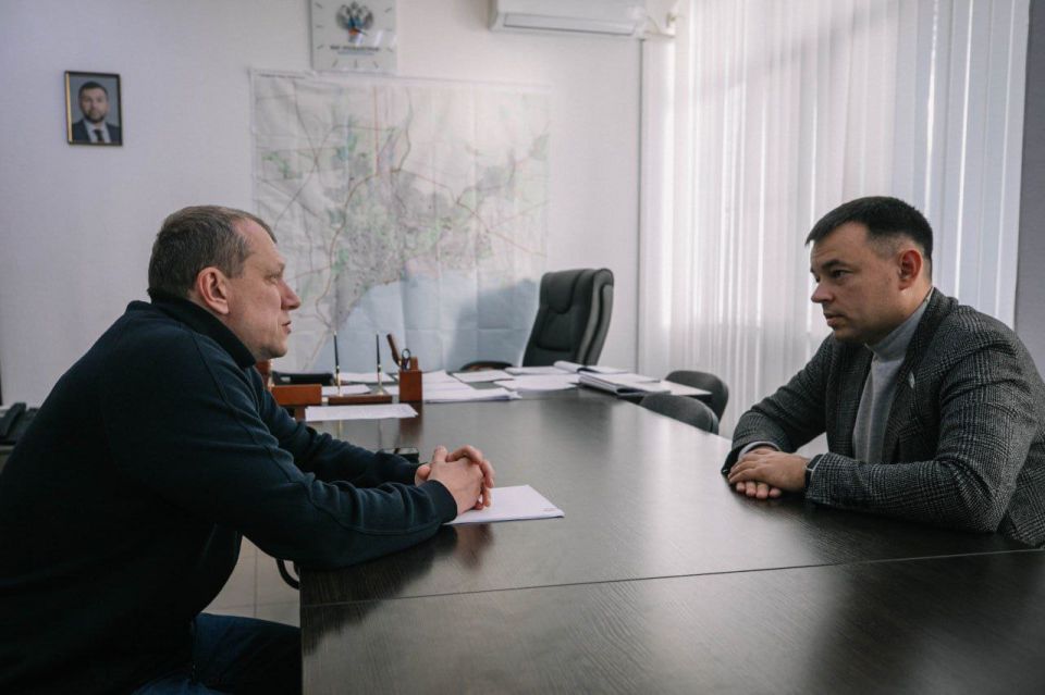 Антон Кольцов: Провел рабочую встречу с моим товарищем – народным депутатом Республики Саха (Якутия), главным врачом Якутской республиканской офтальмологической клинической больницы Иваном Луцканом