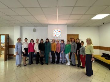 Мариупольские педагоги познакомились с экологическими инновациями петербургской школы