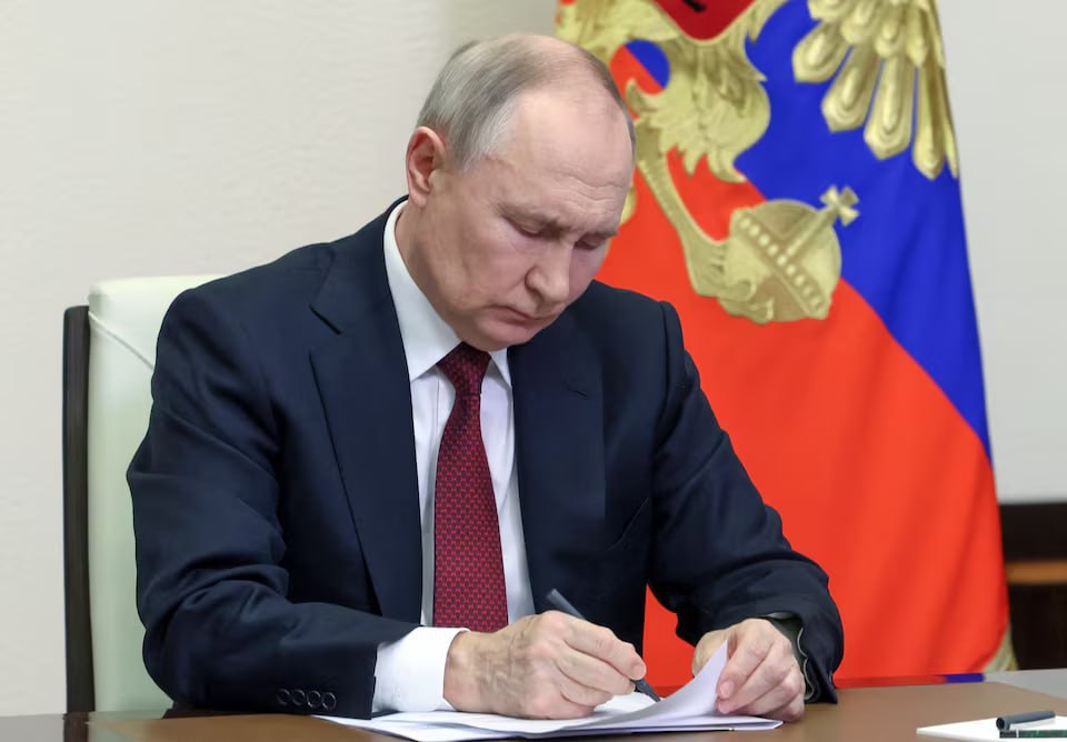 Путин подписал указ о соцгарантиях разработчикам роботосистем в Донбассе и Новороссии