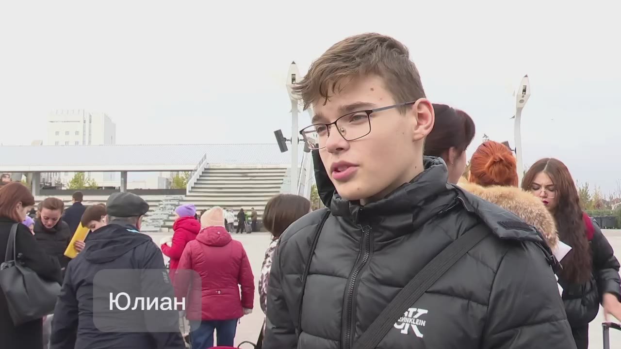 Школьники из Мариуполя вернулись домой после осенних каникул в Санкт-Петербурге