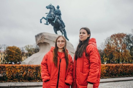 Школьники из Мариуполя побывали в Москве, Петербурге, Орле и Крыму