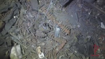 В Мариуполе спецподразделения Росгвардии обнаружили в одном из подвалов завода «Азовсталь» бывший пункт размещения украинских боевиков