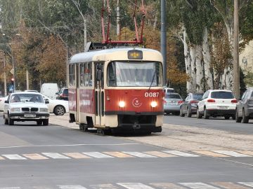 Трамваев сегодня не ждите. Сегодня, 6 ноября, с 10:00 до 20:00 движение трамваев в Мариуполе временно приостановлено, сообщается в Telegram-канале «Мариупольтранс»
